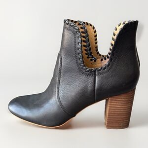 Lucky Brand Sivya Women's Black Leather Ankle Booties Block Heel Cutout Size 9